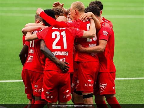 Norway Footballer Sacked 10 Warned After Stadium Sex Romp Football News