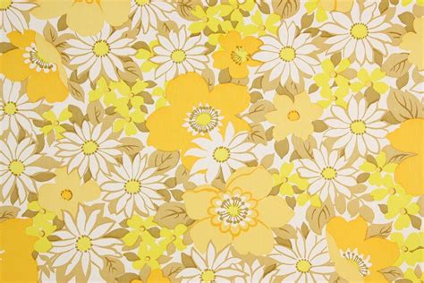1970s Vintage Wallpaper Retro Yellow And White Flowers Wallpaper