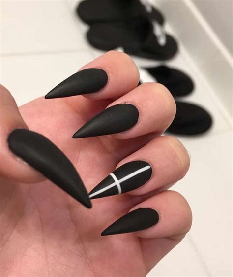 Love These Nails Gothic Nails Goth Nails Black Acrylic Nails