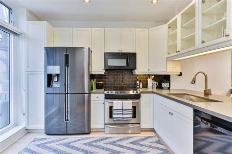 Tips To Decide Which Appliance To Go With Your Kitchen Layout