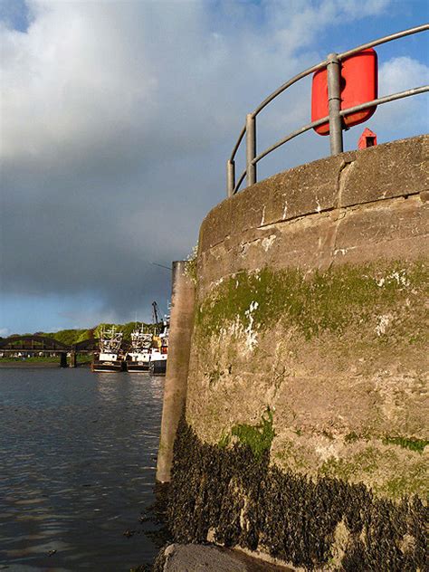 Kirkcudbright Harbour © Walter Baxter Cc By Sa20 Geograph Britain