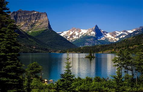 Snowcap dağı Montana Glacier Ulusal Parkı Saint Mary Gölü Rocky