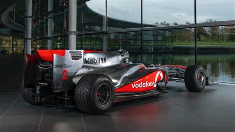 Lewis Hamilton Mclaren F1 Car Sells For Nearly £5m Motoring Research