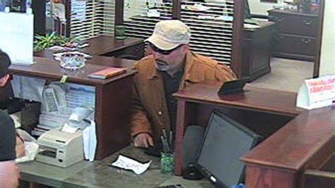 Fbi Agents Seek Two Suspects In Norman Bank Robberies