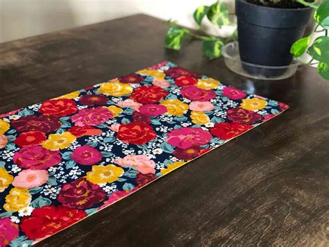 How To Make A Reversible Table Runner For Beginners