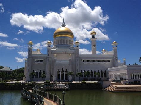 Brunei | Travel around the world, Travel around, Around ...