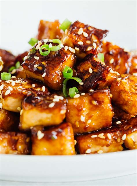 If you like spicy food, increase the amount of crushed red pepper. Pan-Fried Sesame Garlic Tofu - Tips for Extra Crispy Pan ...