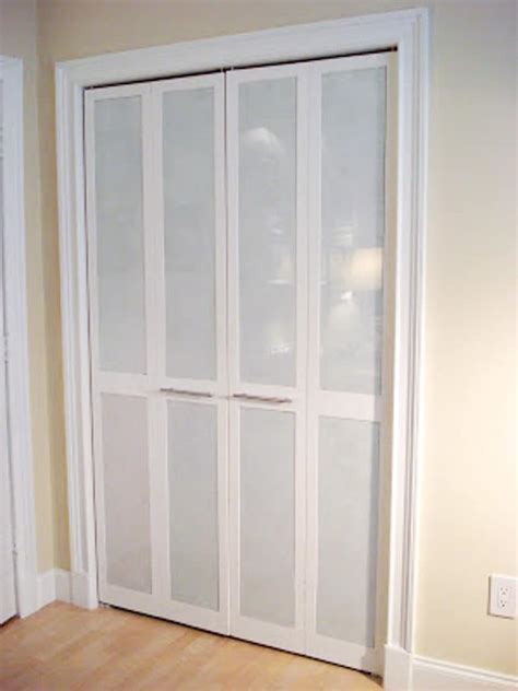 See more ideas about doors, bifold closet doors, doors interior. DIY Bi-Fold Closet Door Makeovers - Bright Green Door