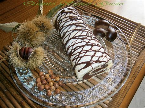 Passate le castagne lessate nel passaverdure poi, in una terrina, mescolate il tutto con il burro e lo. Rotolo con crema di castagne e gianduia - (4/5)