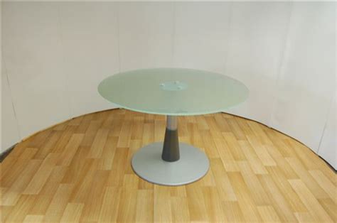 The round glass dining tables have breathtaking beauty. Used Tables Frosted Glass 1200MM Diameter Round Table