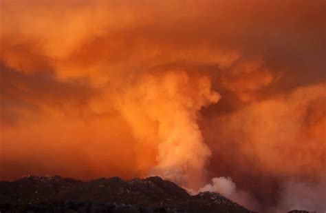 Fire Tornadoes 15 Pictures Of Natures Rare Burning Twister