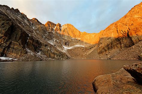It's a paradise for hikers, mountain bikers, boaters, and equestrians seeking tranquil forests, big vistas, and moderate peakbagging treks. 10 Great Day Hikes from Denver | Switchback Travel