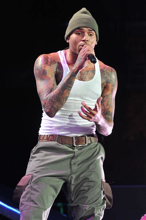 Chris Brown To Perform At Grammys