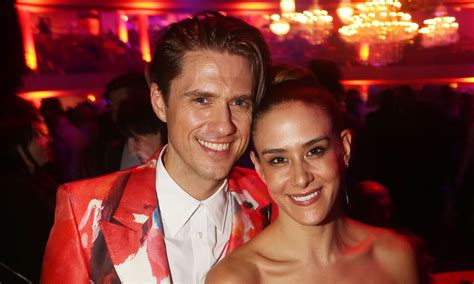 Aaron Tveit Goes Instagram Official With Girlfriend Ericka Hunter