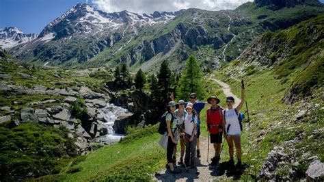 Self Guided Hikes, Guided Treks and Assisted Hikes - Trekking Alps