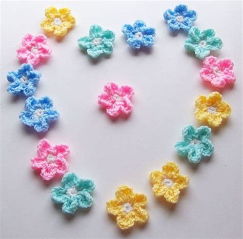 Crochet Pastel Flower Appliques Crochet Daisies Embellishments Motifs