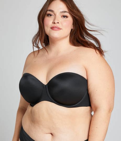 The 12 Best Plus Size Strapless Bras You Can Buy