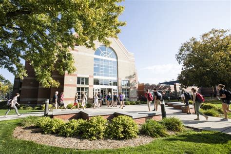 Northwestern College Offers Visit Opportunities For Prospective