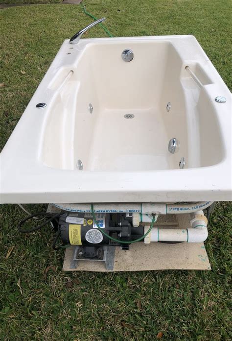Hotel zaza's houston hotel rooms offer business and leisure guests vibrant quarters outfitted with stylish furnishings and modern amenities for fulfilling stays in the uptown area. Jacuzzi bathtub for Sale in Houston, TX - OfferUp