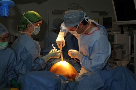 Robotic Prostate Cancer Surgery As Good As Old Fashioned Method
