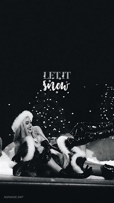 Ariana Grande Christmas Wallpaper