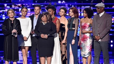 Seit februar 2021 hat die arztserie grey's anatomy mit disney plus eine neue heimat. "Grey's Anatomy"-Auftakt: Babyglück und ein Heiratsantrag ...