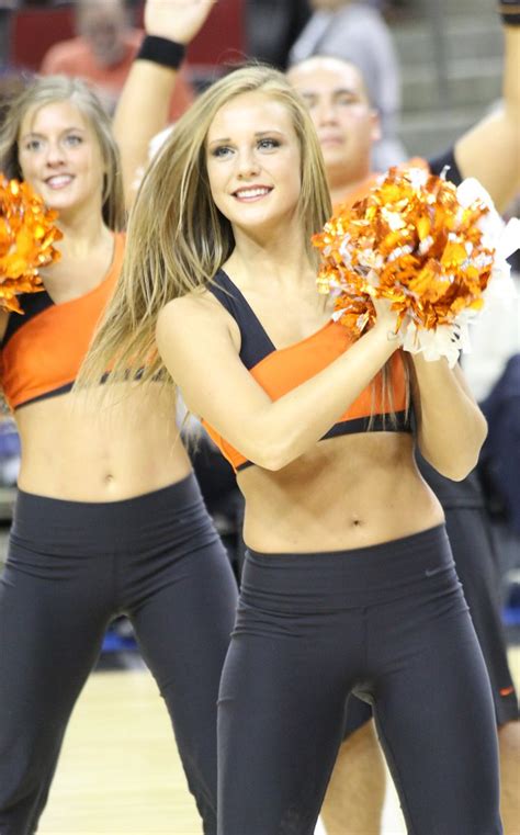 Oregon State Cheerleaders Pac 12 Tournament Mike Flickr