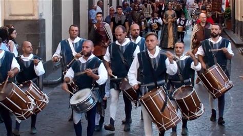 La festa si tiene il 31 maggio, memoria della visitazione di maria a s. Randazzo e il suo fascino medievale: A visitare il borgo ...