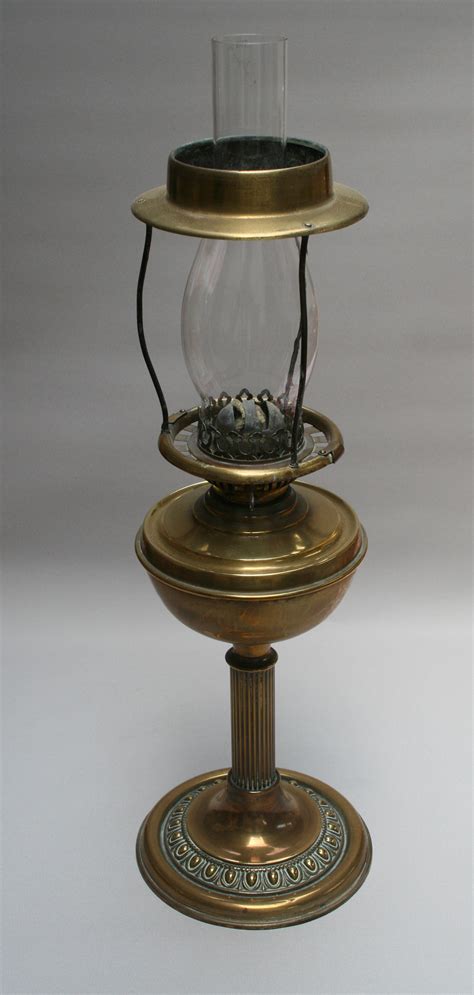 An Antique Victorian Brass Oil Lamp Williams Antiques