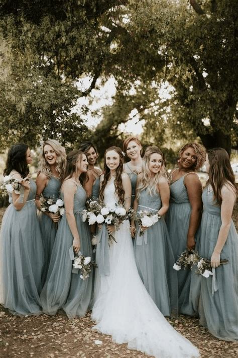 This colour palette is the perfect mix of early spring hues and romance. Your Guide to the Best Spring Wedding Colors for 2020 - Joy