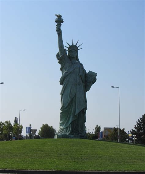 Liberty Replicas Statue Of Liberty And Ellis Island