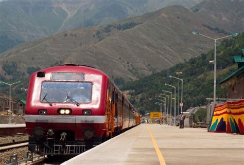 Rm6.27 # dua ketul frame gambar phi phi island: Rasai Pengalaman Menaiki Kereta Api Bila Melawat 8 Negara ...