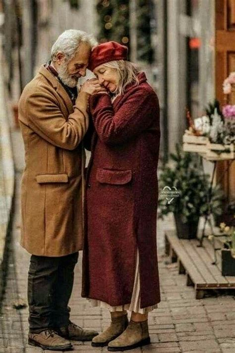 Cute Old Couples Older Couples Couples In Love Old Couple In Love Old Love Happy Couple