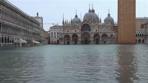 Join the visit venezia community now! Acqua alta Venezia: oggi sabato 16 novembre 2019 nuova ...