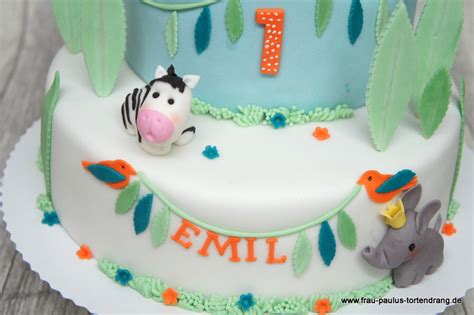 Im engeren sinn sind druckvorlagen die unmittelbar zur herstellung der druckform erforderlichen zweidimensionalen vorlagen. Geburtstagskuchen Druckvorlage Wimpelkette Kuchen Vorlage ...