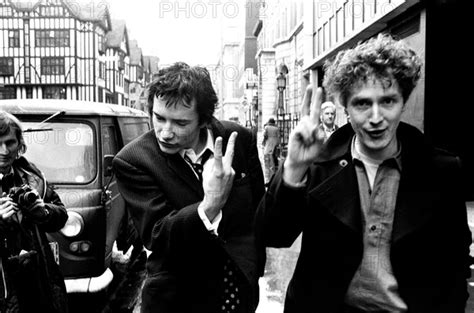 Les Sex Pistols Photo12 Mirrorpix