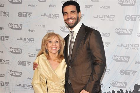 Drakes Mom Sends Him Sweet Notes Prior To Clb Release Billboard