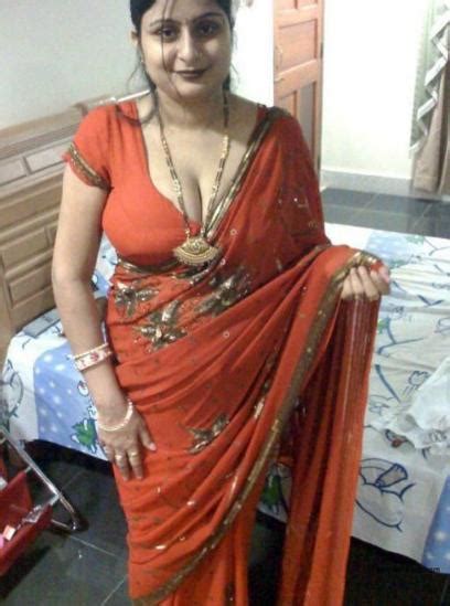 Best Aunty Pictures Pakistani Bhabi Hot Boobs Gallery