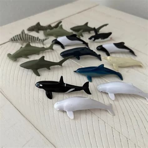 Lot Of 15 Seaworld Figures Sharks Whales Penguin Toy Pvc Sea Ocean