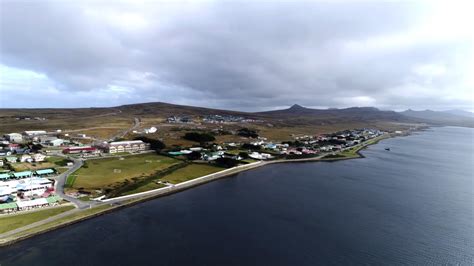 ¿tenés algún conocido o familiar que haya estado en las islas y quieras recordar? Islas Malvinas, Falkland Island (Drone) - YouTube