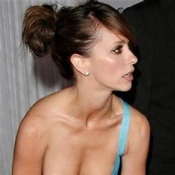 Epic Jennifer Love Hewitt Nipple Slip