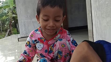 Maybe you would like to learn more about one of these? bus atau kereta ya? mainan alfa baru - YouTube