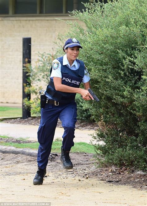 Pia Miller Films Home And Away Arrest Scene In Uniform Daily Mail Online