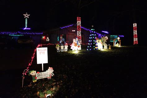 Christmas Lake Village Festival Of Lights Drive Through Ni Flickr