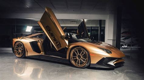Take A Minute To Drool Over This Matte Gold Lambo Aventador One Off