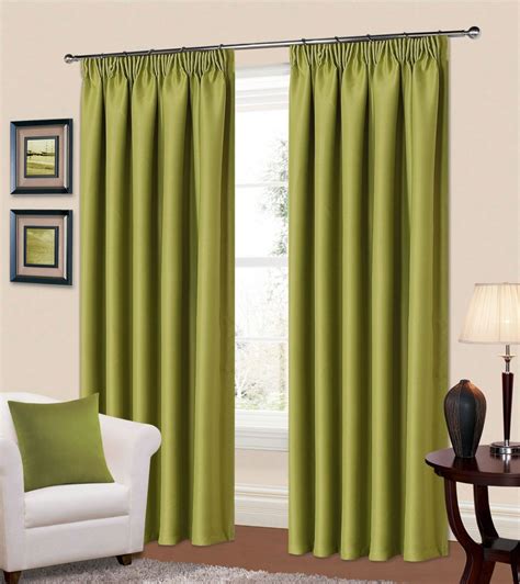 Coordinating bedroom curtains with bedding is the ideal way to bring a sense of unison and complete cohesion to a bedroom in a stylish and very affordable way. PLAIN GREEN COLOUR THERMAL BLACKOUT READYMADE BEDROOM ...