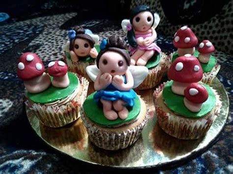 Sweet Fairies Decorated Cake By Susana Reyes Cakesdecor