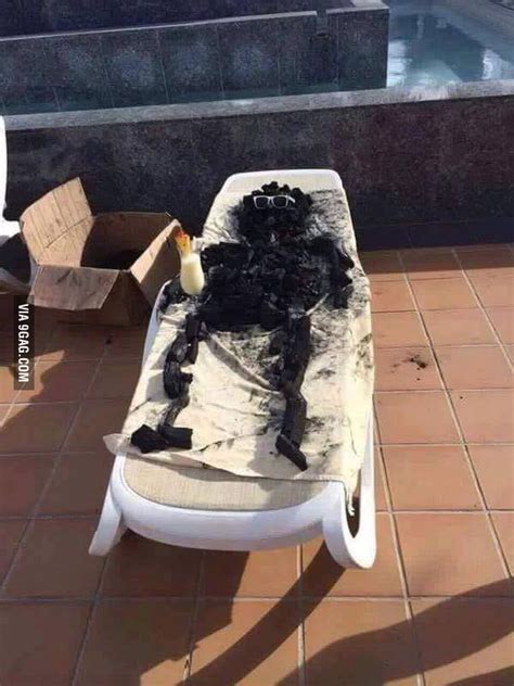 People Who Burn Easily In The Sun Must Feel Like This 9gag