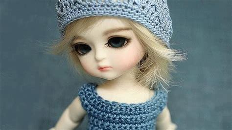Cute Barbie Doll In Woolen Knitted Dress Hd Barbie Wallpapers Hd Wallpapers Id 62975