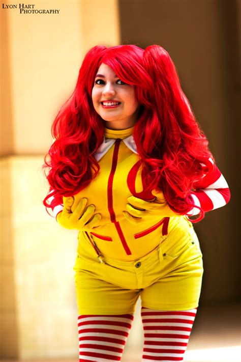 Female Ronald McDonald Cosplay